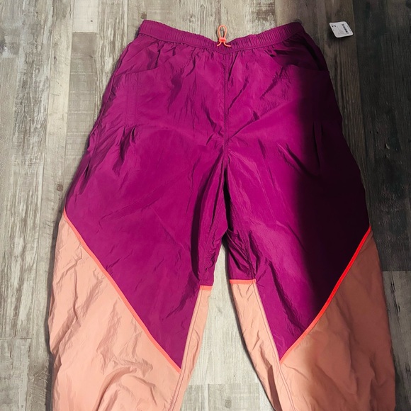 FP Movement FreeflowColorblock Joggers. Retail$98 Size XS,M,L. - Picture 8 of 9